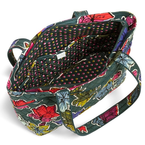 Vera Bradley Handbags - 1 left❤️NWT Vera Bradley Falling Flowers tote